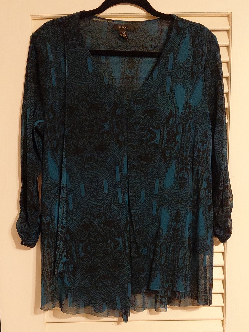 Alfani Size L Teal & Black Paisley Damask Sheer, Lightweight V-neck Blouse